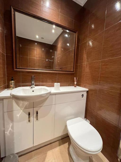 Spacious 2Bed/2Bath Flat Next To London Eye エクステリア 写真